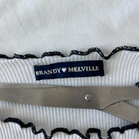 Brandy Melville Tank Top - Picture 2 of 3